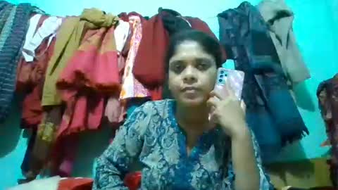 Snapshot of apa142817 chatting on February 3, 2026, 8:19 am Aparalux online show from February 3, 2026, 8:19 am