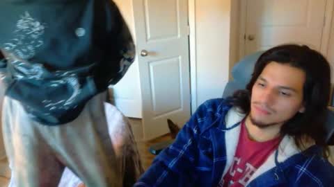 ApacheWithWebcam online show from December 22, 2025, 9:23 pm