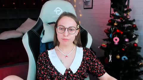 APHEX QUEEN online show from December 20, 2024, 8:23 pm