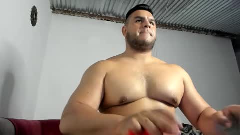 follow me   here you find me online show from March 27, 2026, 11:15 pm