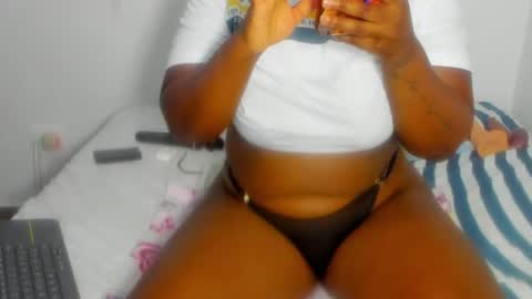 Snapshot of aphrodites_ass chatting on July 13, 2026, 8:28 am Tati Colombian online show from July 13, 2026, 8:28 am
