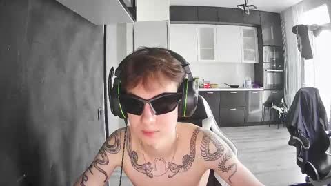 aplant_ online show from September 13, 2025, 1:55 pm