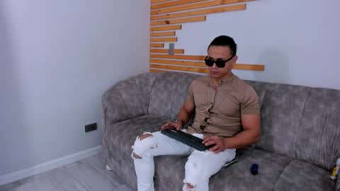 Apolo online show from November 10, 2025, 8:08 pm