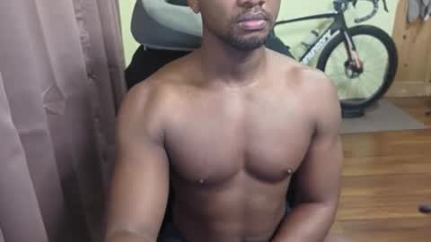 apollodarkmn online show from October 7, 2025, 11:29 am