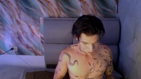 Apolo online show from September 21, 2025, 5:25 pm