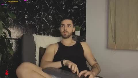 Snapshot of apolo_lux1 chatting on January 14, 2026, 2:39 am Apolo Lux online show from January 14, 2026, 2:39 am