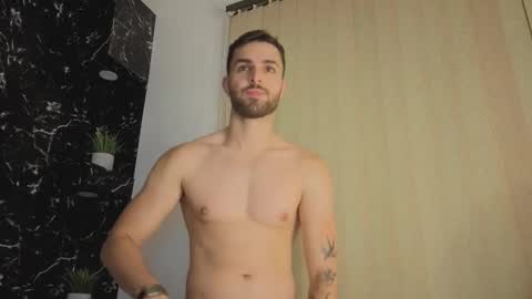 Snapshot of apolo_lux1 chatting on January 15, 2026, 2:27 am Apolo Lux online show from January 15, 2026, 2:27 am