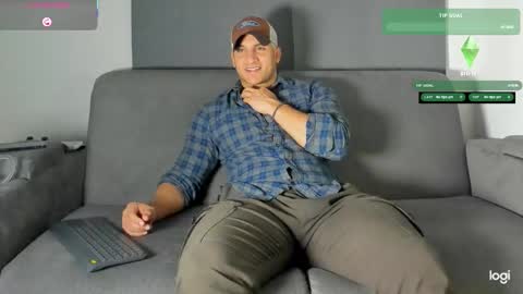 apolo_strange online show from December 2, 2025, 11:23 pm