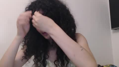 Snapshot of apolosbitch chatting on June 3, 2026, 4:26 am Nix online show from June 3, 2026, 4:26 am