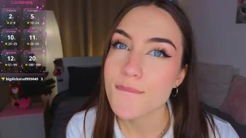 Vicki online show from December 21, 2025, 9:05 am