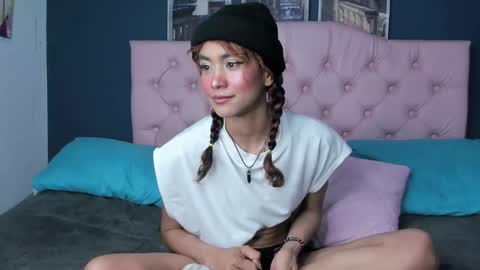 Snapshot of applehot_lr chatting on October 4, 2025, 2:31 am sofi y kevin online show from October 4, 2025, 2:31 am