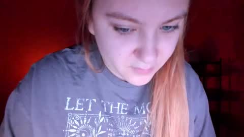 appleyummybuns online show from January 6, 2026, 11:29 pm