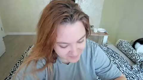 Snapshot of appleyummybuns chatting on July 13, 2026, 12:30 pm appleyummybuns online show from July 13, 2026, 12:30 pm