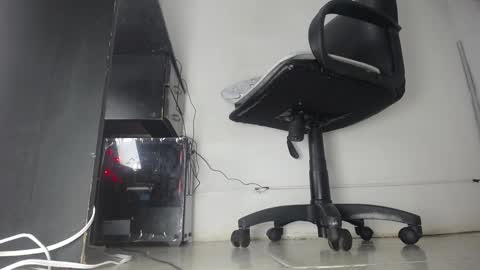 Aprhillove online show from February 13, 2025, 2:12 am