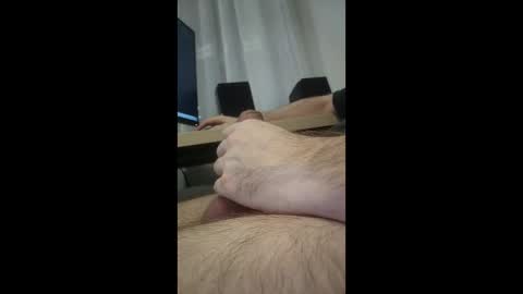 april10000 online show from December 4, 2025, 4:59 pm