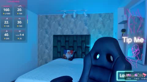  April  online show from December 18, 2025, 3:07 pm