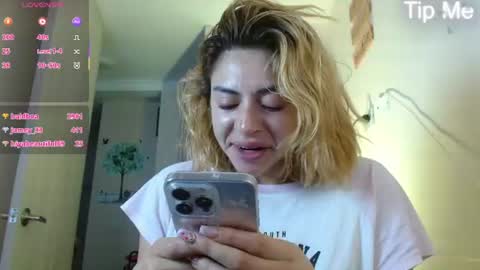 Snapshot of april_dumont5 chatting on July 3, 2026, 11:05 am April Dumont online show from July 3, 2026, 11:05 am