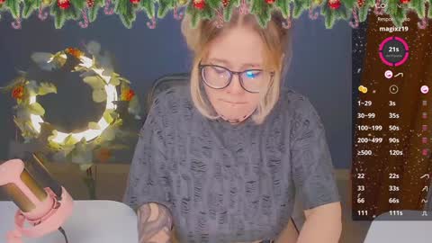 Snapshot of april_hentaigirl chatting on December 22, 2024, 7:21 pm my special content online show from December 22, 2024, 7:21 pm