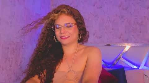 Snapshot of april_summer_ chatting on May 29, 2026, 10:08 pm Isabella online show from May 29, 2026, 10:08 pm