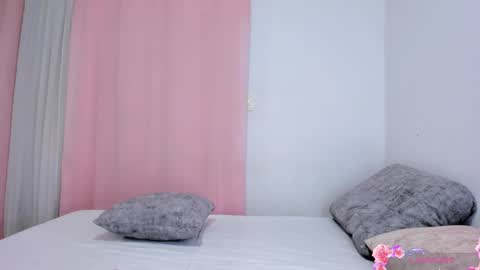 April  online show from November 28, 2025, 11:07 pm