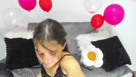 Snapshot of aprildubois_ chatting on February 12, 2025, 1:09 am April online show from February 12, 2025, 1:09 am