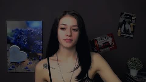 Aprill online show from February 19, 2025, 2:34 pm