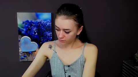 Aprill online show from March 12, 2025, 12:57 pm