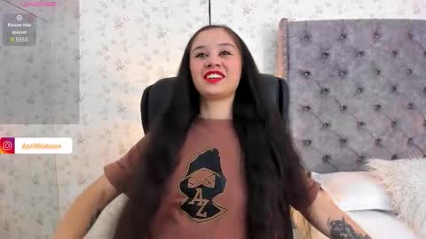 April online show from September 25, 2025, 6:55 pm