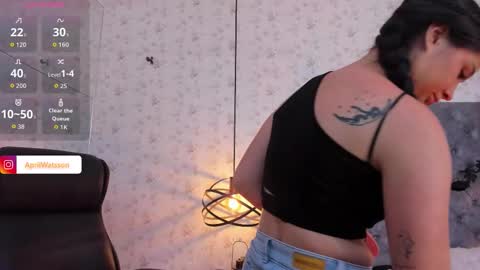 April online show from October 18, 2025, 7:03 pm