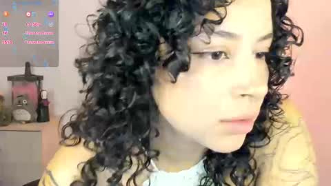 aqua emilly online show from September 16, 2025, 11:39 pm