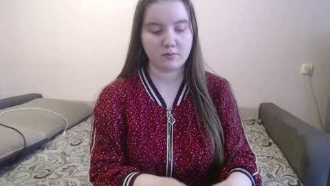 Josefin online show from April 3, 2026, 10:02 am