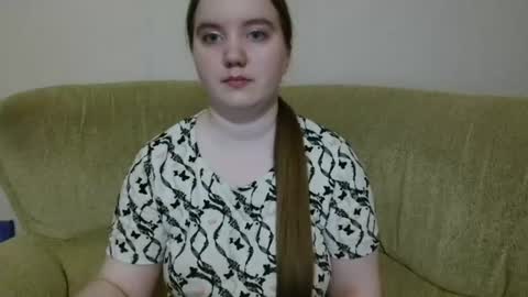 Snapshot of aquanarmin chatting on June 19, 2026, 1:37 pm Josefin online show from June 19, 2026, 1:37 pm