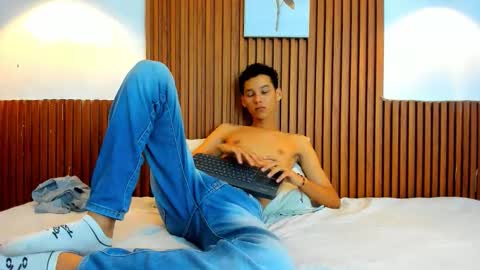 aquarius_xxx online show from October 28, 2025, 11:36 am