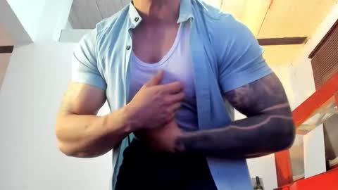 Jonathan online show from September 22, 2025, 8:22 pm