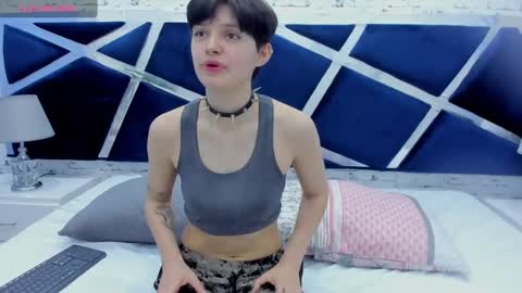 Snapshot of arabellablue chatting on September 26, 2025, 1:04 pm ArabellaBlue online show from September 26, 2025, 1:04 pm