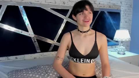 Snapshot of arabellablue chatting on October 14, 2025, 1:34 pm ArabellaBlue online show from October 14, 2025, 1:34 pm