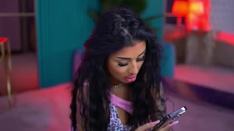 arabellaposh online show from December 3, 2025, 6:21 am