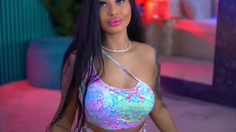 arabellaposh online show from December 19, 2025, 7:15 am