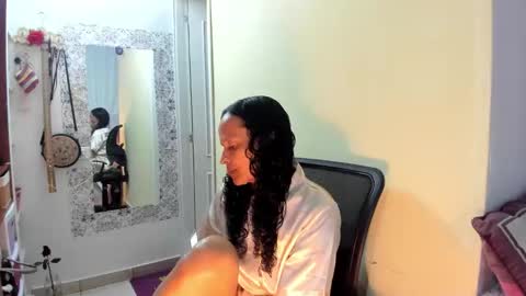 Nadia Cyel online show from December 17, 2025, 9:10 pm