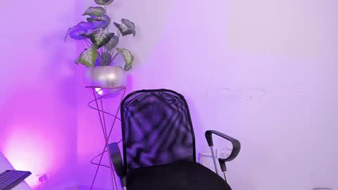   online show from January 19, 2025, 5:26 am