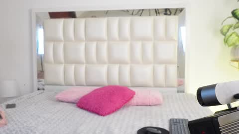   online show from February 21, 2025, 5:13 am