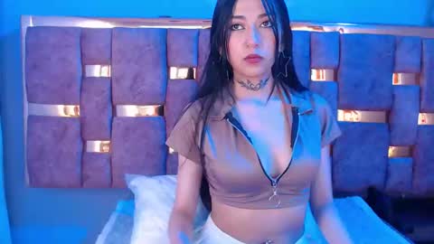 Aranza.  online show from December 18, 2025, 3:34 am