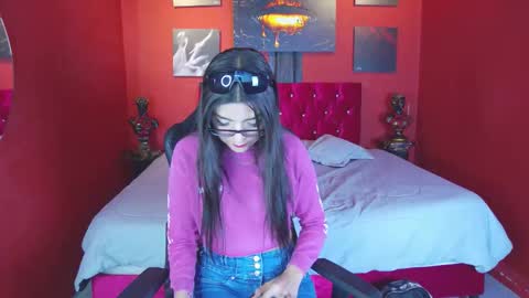 Aranza online show from November 5, 2025, 12:38 pm