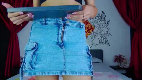 Aranza online show from December 5, 2025, 8:38 pm