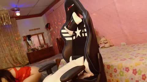 Aranza online show from November 17, 2025, 10:21 am