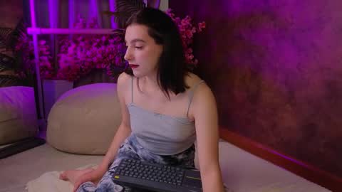 arcanedoll online show from September 21, 2025, 5:31 am