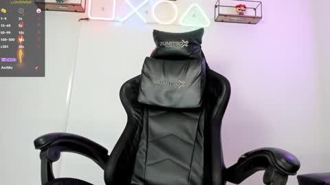 Snapshot of arceluuz chatting on February 11, 2025, 11:33 pm Arceluz online show from February 11, 2025, 11:33 pm