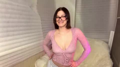 Caroline online show from February 24, 2026, 6:50 pm