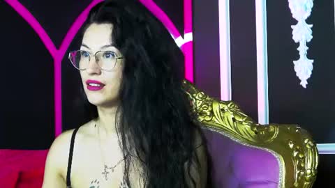Snapshot of areina chatting on June 12, 2026, 6:12 am Areina online show from June 12, 2026, 6:12 am