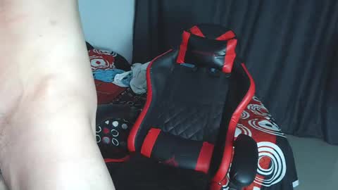 Snapshot of ares_aestheticgod chatting on May 1, 2026, 1:54 am Ares D online show from May 1, 2026, 1:54 am